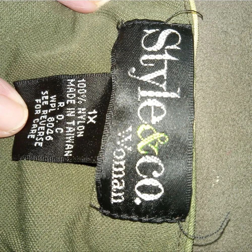 Sheer Layers...lightweight, floaty, & flattering. - Picture 6 of 6